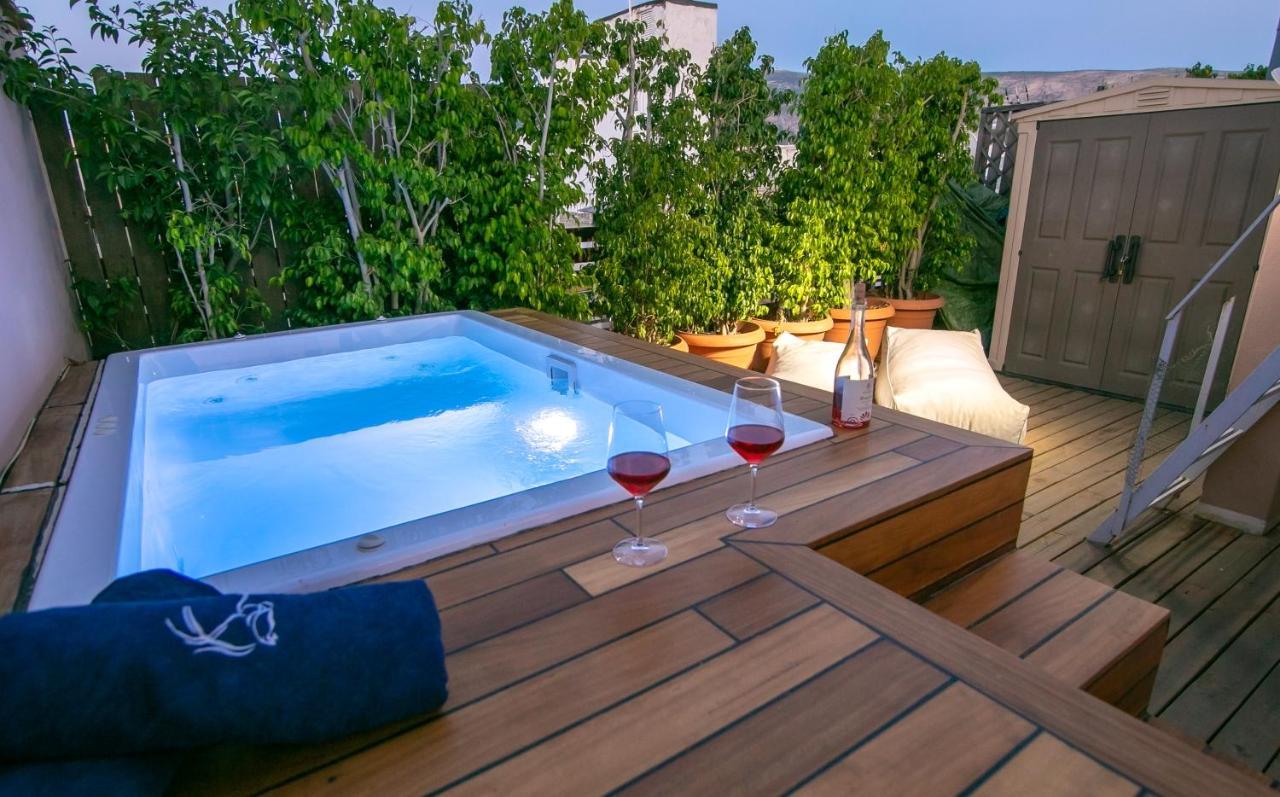 Beautiful Penthouse In Athens With Outside Jacuzzi Leilighet Eksteriør bilde